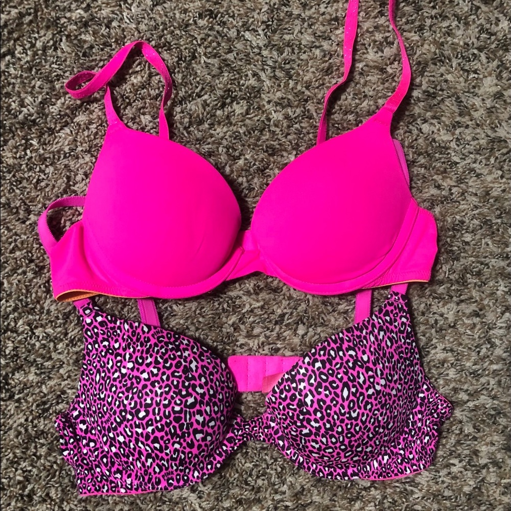 Pair of Victoria Secret bras